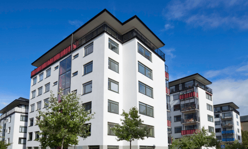 US apartment rents fall